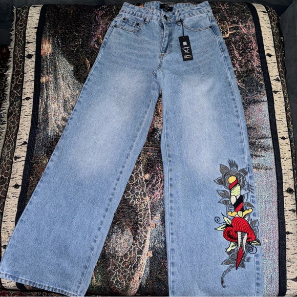 Ed Hardy Heart Dagger Love Wide Leg Loose Fit Retro Light Jeans Size 26& 32 - Picture 3 of 5